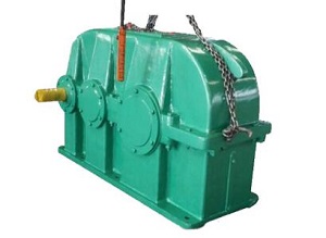 QJR圆柱卧式齿轮减速机